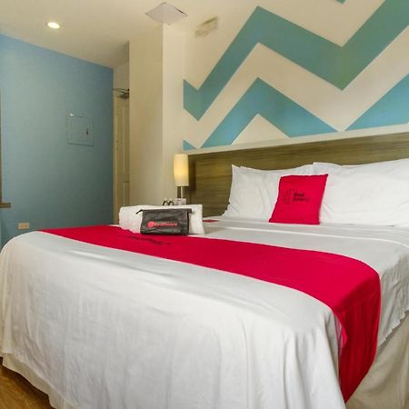 Reddoorz Plus @ Casino Street Makati Makati City Exterior foto